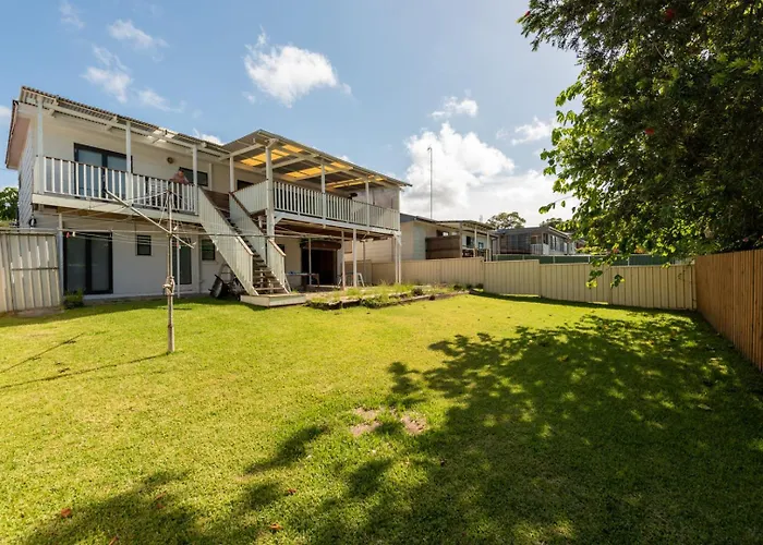 Central Coast-Spacious House 5 Minutes Drive To Beach