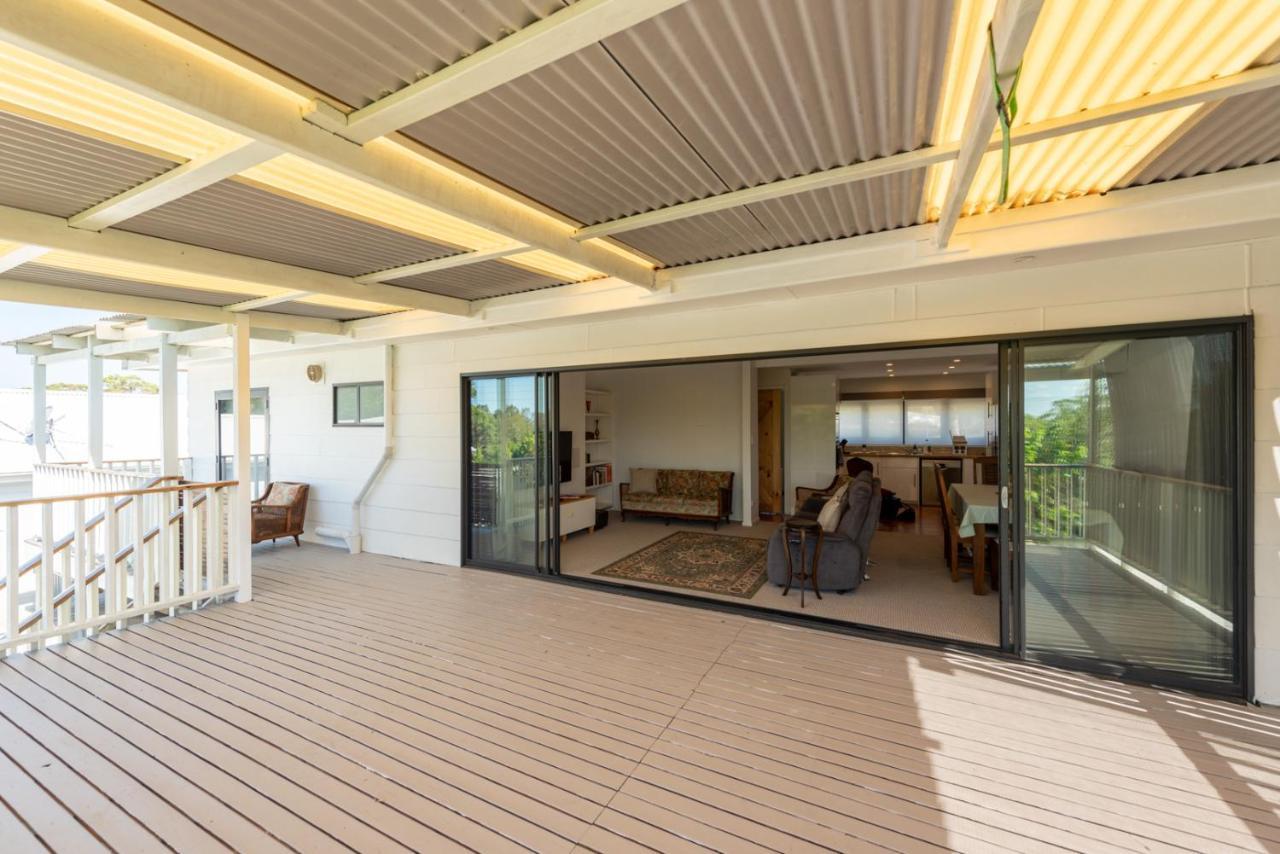 Coast-spacious House 5 Minutes Drive To *
