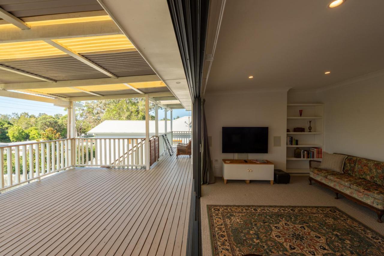 Coast-spacious House 5 Minutes Drive To Holiday home *